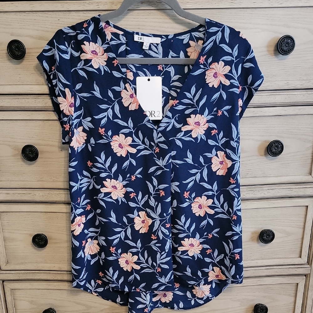 DR2 Women's Floral Navy Top